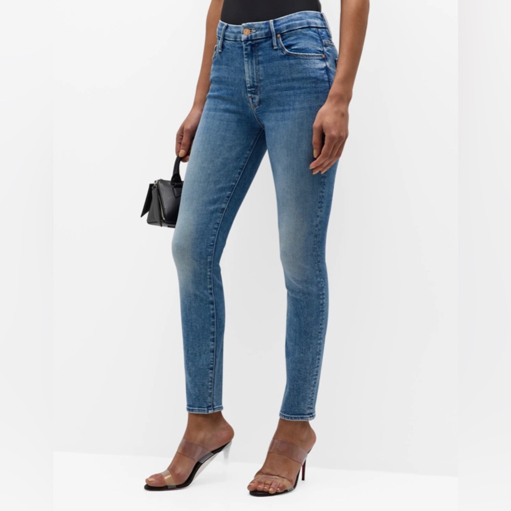 Mother Jeans The Looker Ankle Fray Size 26
